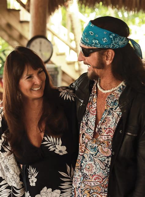 Luxe Life Magazine Special Edition: 20th Issue; Hang Loose with Beth