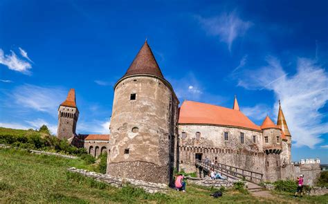 Tours of Romania and Eastern Europe - A visit to Corvin Castle