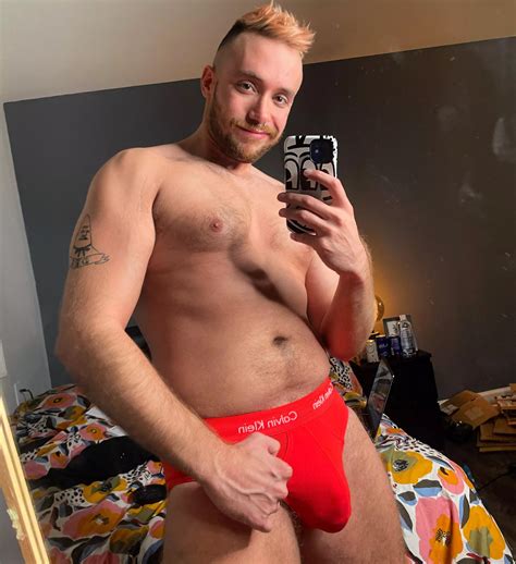 Come Rub These Titties Nudes Bulges Nude Pics Org