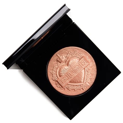 Pat McGrath Venusian Nude Sublime Skin Highlighter Review Swatches FRE MANTLE BEAUTICAN YOUR