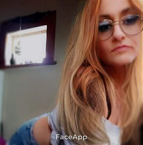 Sexy Petite Blonde Hamilton Hamilton