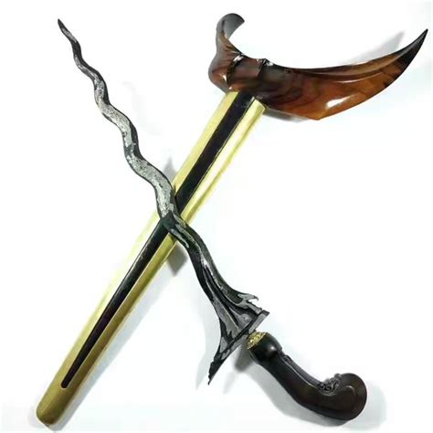 Jual Keris Kuno Istimewa Sabuk Inten Luk 11 Tangguh Pajang Mataram Di