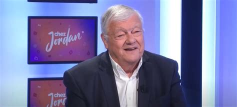 En larmes l animateur Fabrice 82 ans évoque ses problèmes de santé