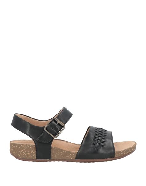 Clarks Sandals in Black | Lyst