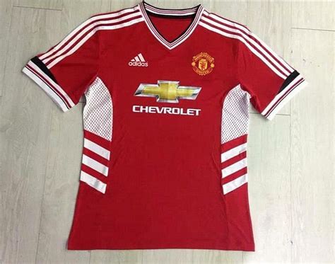 Manchester United Leaked Kit Emerges On Twitter Daily Mail Online