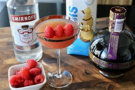 Chambord French Martini Cocktail Drink Recipe