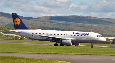 D Aipz Airbus A Lufthansa Douglas Buick Flickr