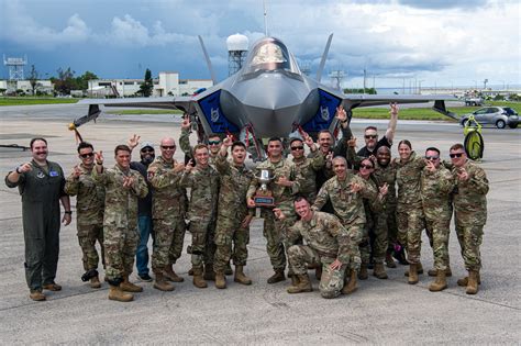 Kadena Hosts Th Mxg Weapons Load Competition Th Air Force