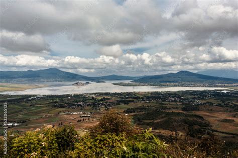 lago de patzcuaro Stock Photo | Adobe Stock