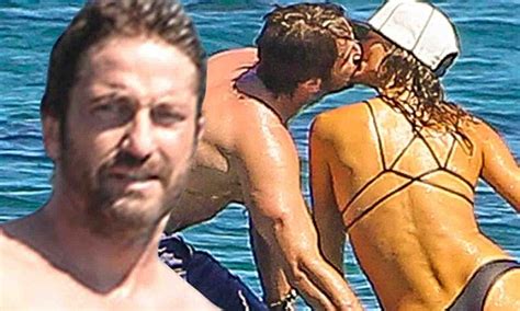 Gerard Butler Shirtless For Beach Excursion With Bikini Clad Mystery Girl Daily Mail Online