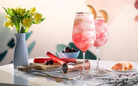 12 Fabulously Pretty Pink Gin Cocktails — Craft Gin Club | The UK's No ...