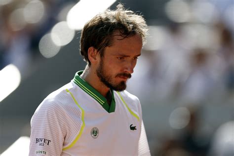 Roland Garros Daniil Medvedev E Mondial Battu Dentr E Par Le E