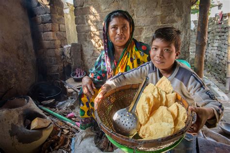 In the kitchen: Papadum recipe | World Vision