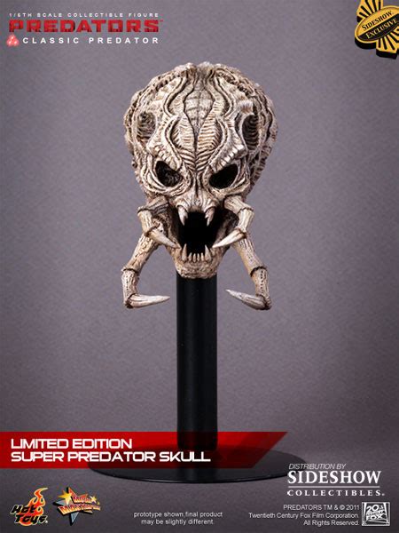 1 6th Scale Classic Predator By Hot Toys