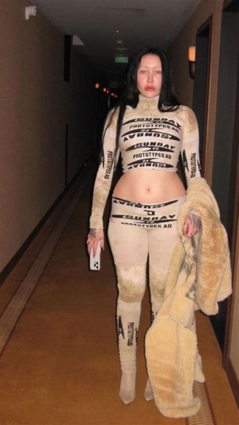 Noah Cyrus Ass Crack Drunkenstepfather