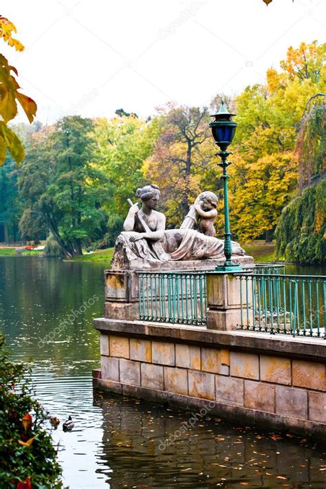 Warsaw. Poland. Lazienki park (Park Lazienkowski). Stock Photo by ©zheimo 7828200