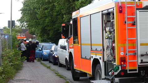 Vor Bahn Bergang Karambolage Von Vier Fahrzeugen In Gl Ckstadt Shz