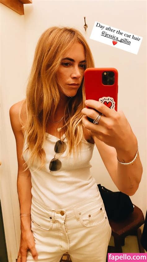 Emily Wickersham Nude Photo