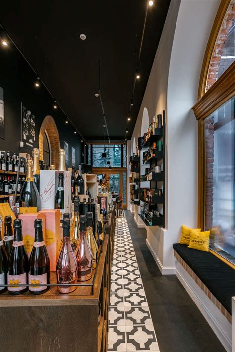 Nowy Wine & Spirits Concept by Wine Avenue w Warszawie