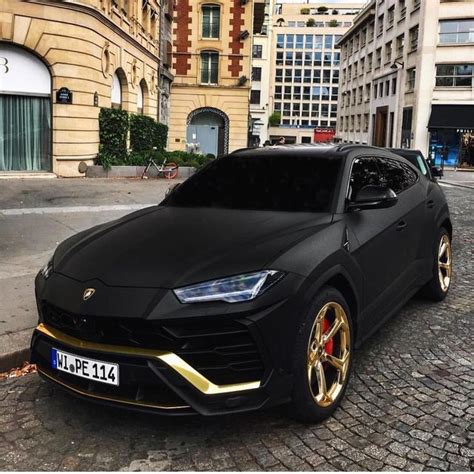 Lamborghini Urus Matte Black And Gold