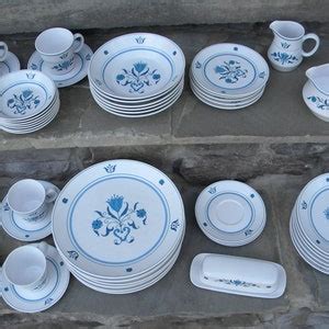 60 S 70 S Noritake Progression China Blue Haven Noritake Japan Blue