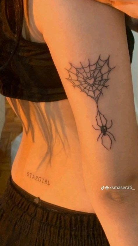 Pin De Lahifis Em Tattoot Em 2024 Tatuagem Grunge Tatuagem Atrás Do Braço Tatuagens Aleatórias