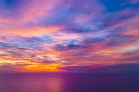 Premium Ai Image Scenic Dramatic Sky Over Sea Beautiful Cloudscape