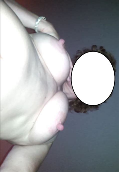 Petertjeeeeeeuh My Wifes Saggy Tits And Big Nipples Saggy Nipples Tits