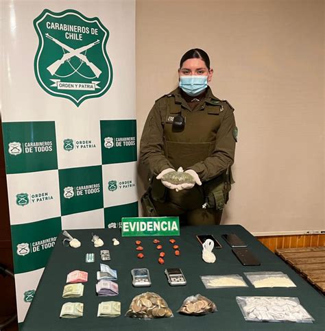 En Marco De Calles Sin Violencia Carabineros Del Os Detuvo A Pareja