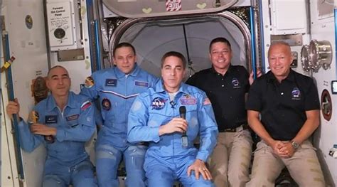 Spacex Crew Dragon Delivers Two Nasa Astronauts To International Space