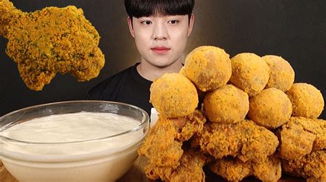 뿌링클닭다리 뿌링치즈볼 뿌링소스 듬뿍 치킨 먹방 Bhc Korean Sweet Fried Chicken And Cheeseball