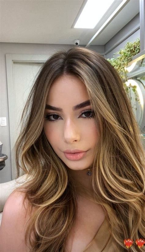 Pin by pluma on ㅤ ㅤ ㅤ ㅤ Brunette hair with highlights Curly hair styles Hair inspo color