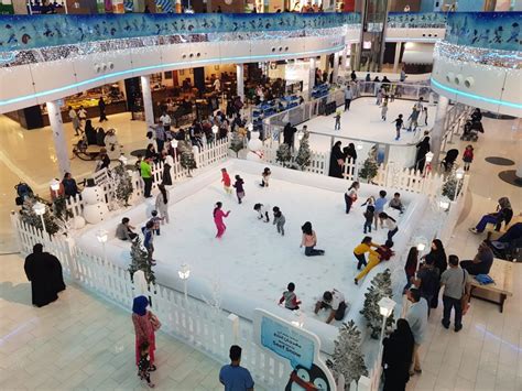 Seef Mall Creates Wintertime Magic with the ‘Seef Snow” Attraction