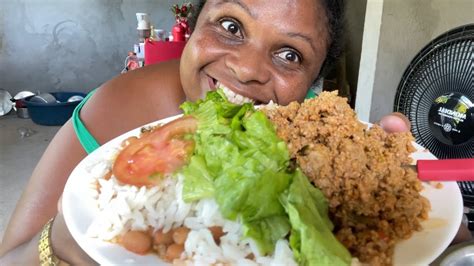 ALMOÇO DE SÁBADO AQUI NA ROÇA CARNE MOÍDA FEIJÃO ARROZ SALADA