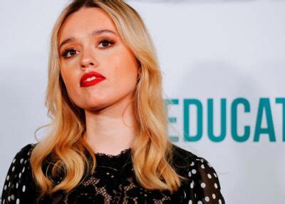 Conoce Mejor Al Elenco Principal De La Serie Sex Education