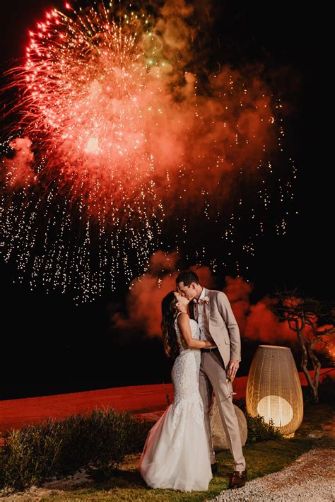 Cabo Wedding Photographer - Daniela Ortiz Photography