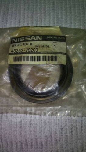 Genuine Nissan Frontier Titan Xterra Rear Axle Shaft Oil Seal 43252 7s200 Fs Ebay