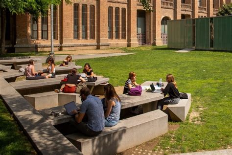 Universitat Pompeu Fabra UPF