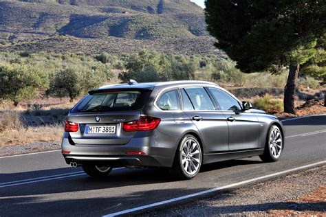 BMW F30 320i xDrive Touring Review by Top Gear - autoevolution