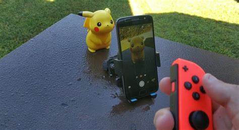 Pokemon...snap? Pairing a Switch Joy-Con to take photos on your phone ...