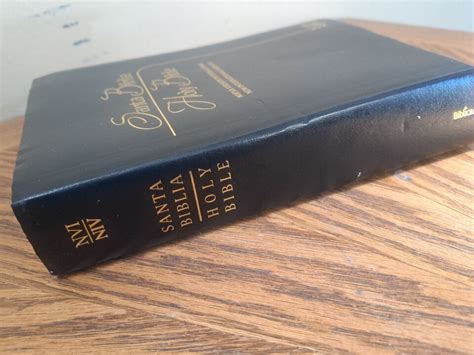 Santa Biblia Holy Bible NVI NIV Nueva Version Internacional New