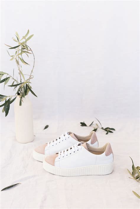 SNEAKER COVETES BLANCA Y NUDE Balambae