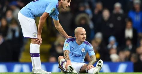 Pep Guardiola Gives Man City Injury Update For Southampton Clash In