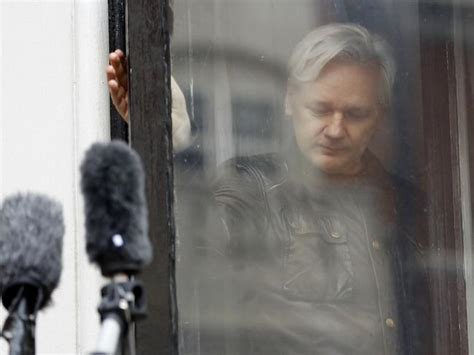 Julian Assange Loses Internet Access At Ecuadorean Embassy As Government Forces Him Offline