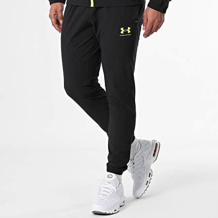 Under Armour Ensemble De Survetement Pro 1379455 Noir Jaune Fluo