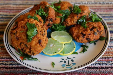 Prawn Vadai (Eral Vadai) Recipe