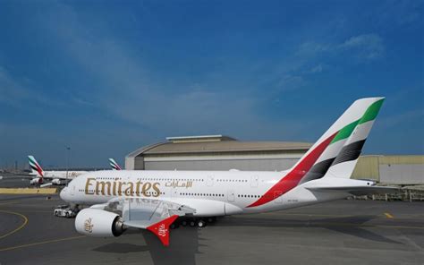 Emirates Presenta Oficialmente Su Nueva Librea Con Un Airbus A