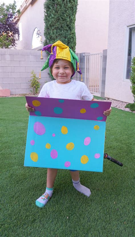 DIY Jack in the Box Costume - {Not Quite} Susie Homemaker