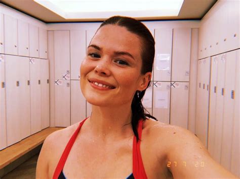 10 Hot Sexy Lindsey Russell Bikini Pics