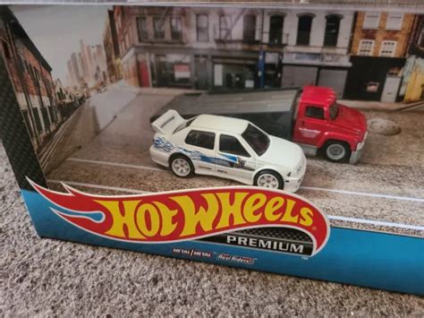 HOT WHEELS FAST And Furious Diorama Set Toyota Supra And VW Jetta Display Set 80 00 PicClick UK